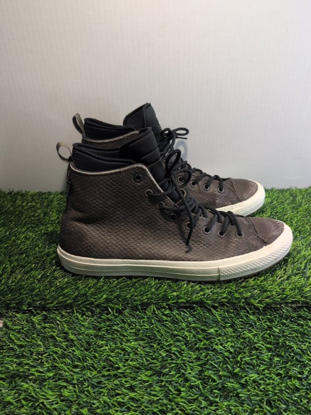 CONVERSE® CHUCK TAYLOR SNEAKERS • LUNARLON™ SOLE • 153572C • HIGH-TOP  Mens 13